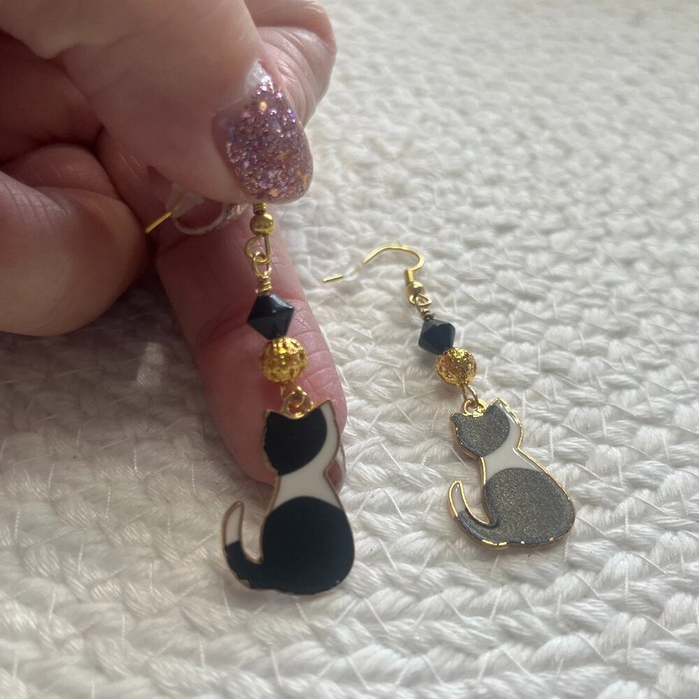 Darling ENAMEL KITTY CHARMS with GOLD FILIGREE Handmade Dangle Earrings #108E